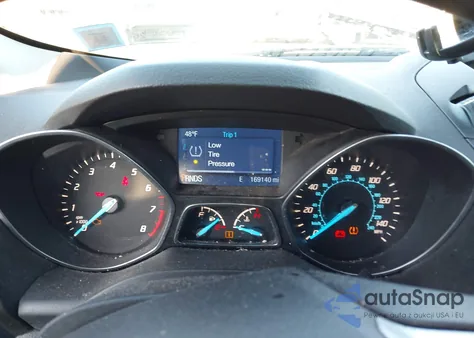 2014 Ford Escape S z USA, uszkodzony, nr VIN 1FMCU0F79EUE46648